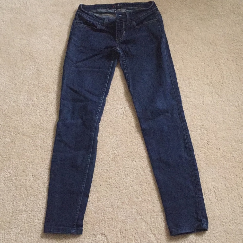 Power skinny Guess jeans!